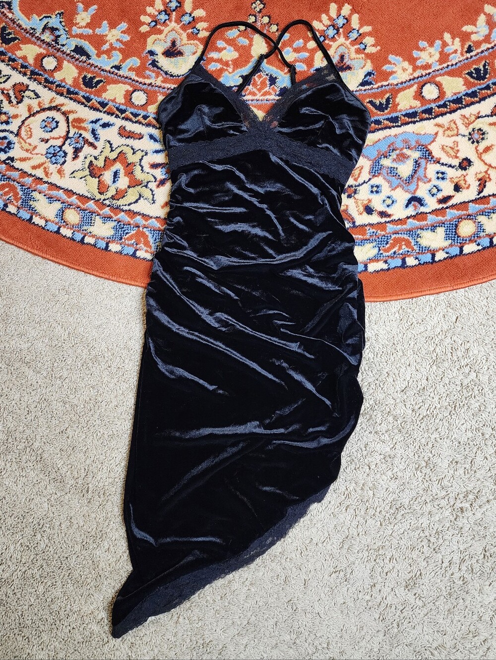 FOREVER 21 90's Style Velvet Asymmetrical Dress